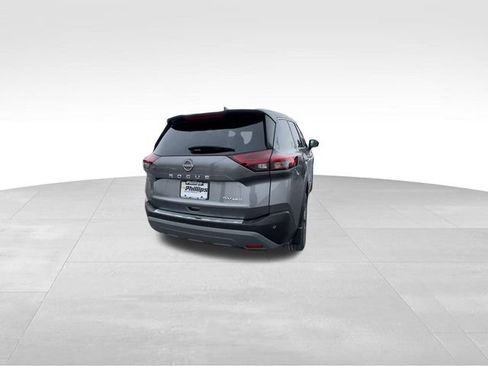 Used 2023 Nissan Rogue SV image 9