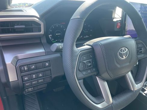 New 2025 Toyota Tacoma TRD Off-Road AWD/4WD image 29