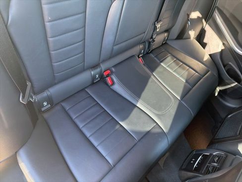 Used 2021 BMW 330i xDrive Sedan w/ Convenience Package image 6