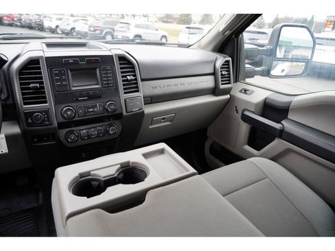 Used 2019 Ford F250 XL w/ Power Equipment Group image 22