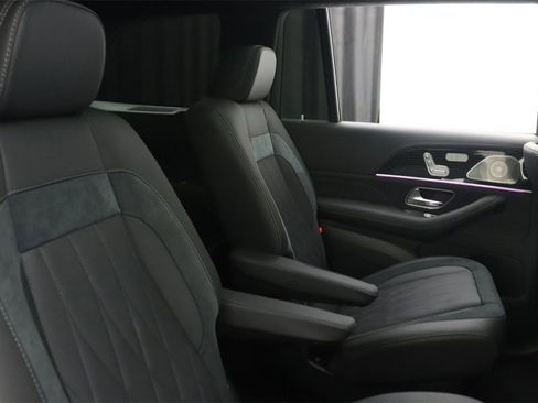 New 2025 Mercedes-Benz GLS 63 AMG 4MATIC image 10