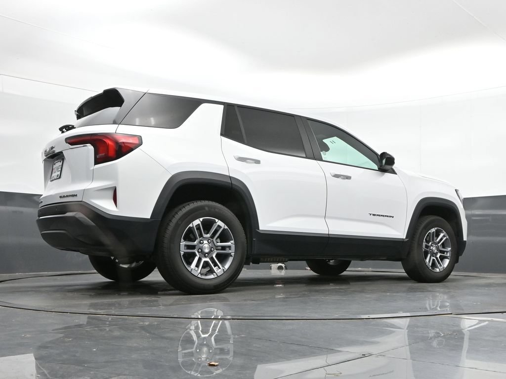 Used 2025 GMC Terrain Elevation AWD/4WD image 40