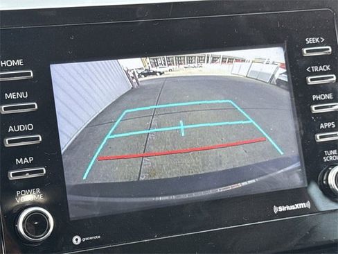 Used 2024 Toyota Camry SE image 17