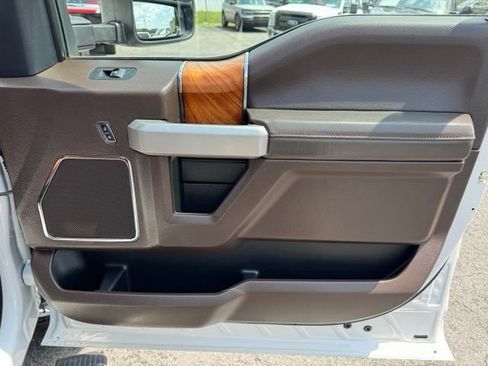 Used 2018 Ford F250 King Ranch w/ King Ranch Ultimate Package AWD/4WD image 16