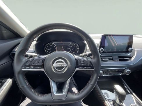 Used 2023 Nissan Altima 2.5 SR AWD/4WD image 24