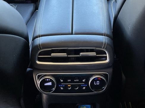 Used 2023 Genesis GV80 3.5T image 24