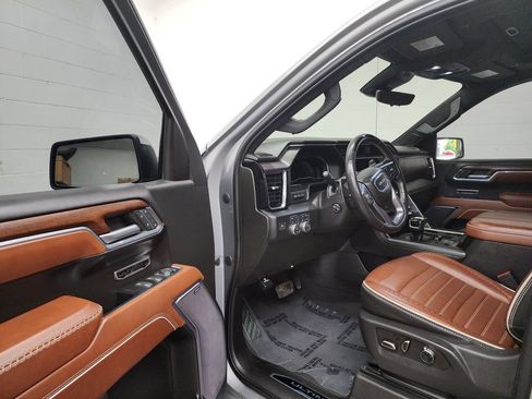 Used 2023 GMC Sierra 1500 Denali Ultimate AWD/4WD image 11