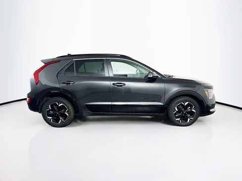Used 2023 Kia Niro Wind w/ Wind Preserve Package FWD image 10
