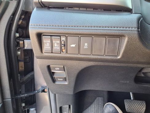 Used 2025 Honda Odyssey EX-L image 58