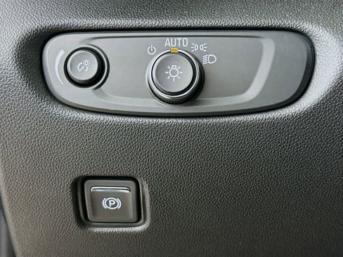 Used 2023 Chevrolet Blazer RS w/ Driver Confidence II Package image 27