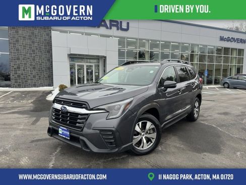 Used 2023 Subaru Ascent Premium w/ Convenience Package image 1
