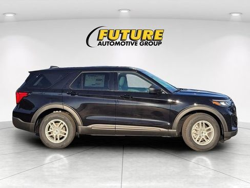 New 2026 Ford Explorer Active image 8