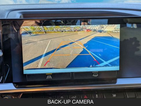 Used 2023 Chevrolet Silverado 1500 LT image 18