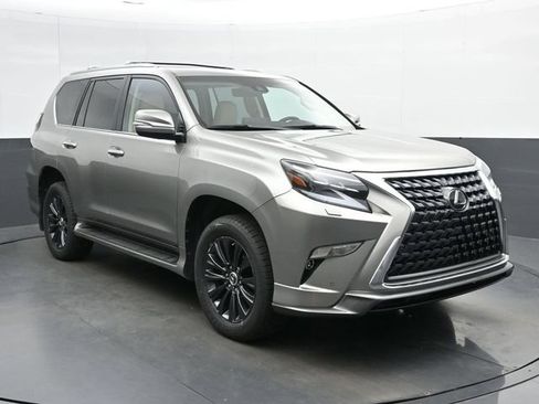 Certified 2023 Lexus GX 460 Premium w/ Accessory Package AWD/4WD image 2