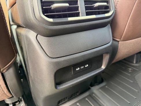 Used 2024 Honda Passport EX-L image 19