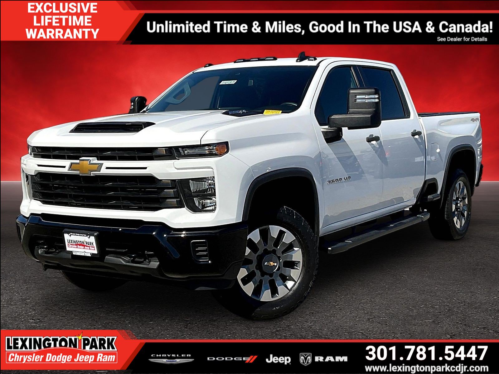 Used 2024 Chevrolet Silverado 2500 Custom w/ Custom Convenience Package AWD/4WD image 3