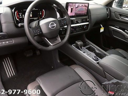 New 2026 Nissan Pathfinder SL AWD/4WD image 12