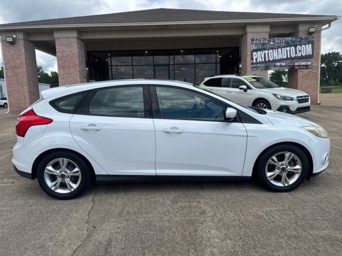 Used 2014 Ford Focus SE FWD image 1