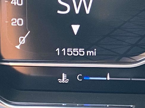 Used 2025 GMC Sierra 1500 AT4 image 43