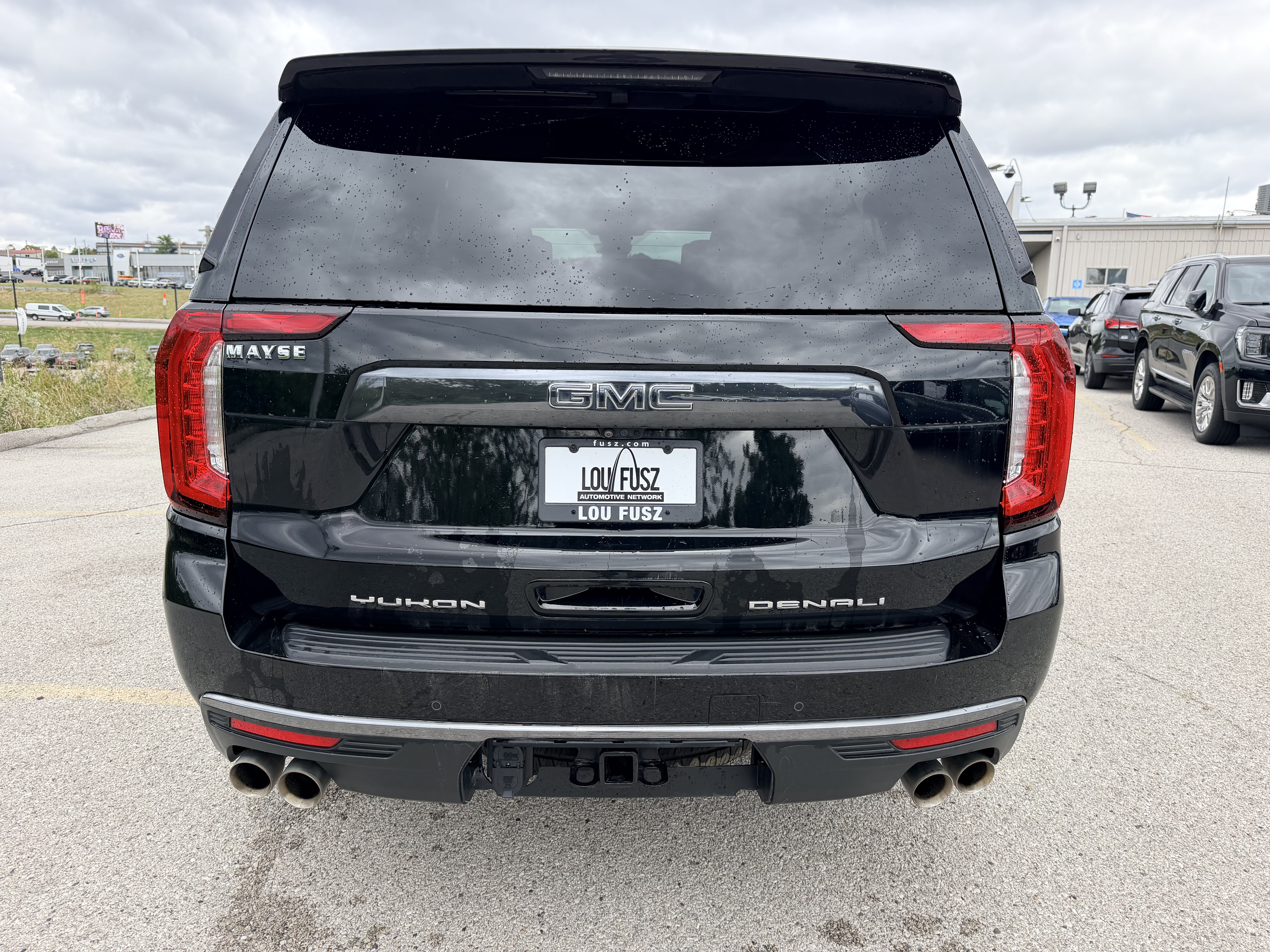 Used 2023 GMC Yukon XL Denali Ultimate AWD/4WD image 6