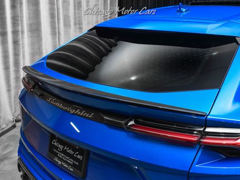 Used 2022 Lamborghini Urus image 46