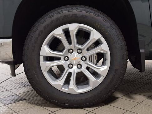 New 2025 Chevrolet Silverado 1500 LTZ w/ LTZ Premium Package image 27