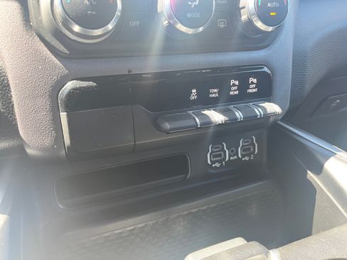 Used 2022 RAM 1500 Big Horn RWD image 26