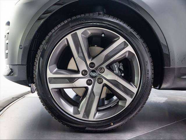 New 2026 Land Rover Discovery Limited Edition AWD/4WD image 12