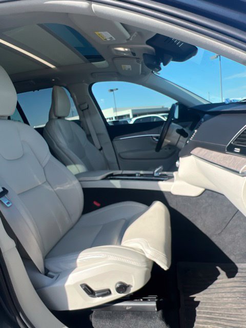 Used 2024 Volvo XC90 T8 Ultimate w/ Protection Package Premier AWD/4WD image 37