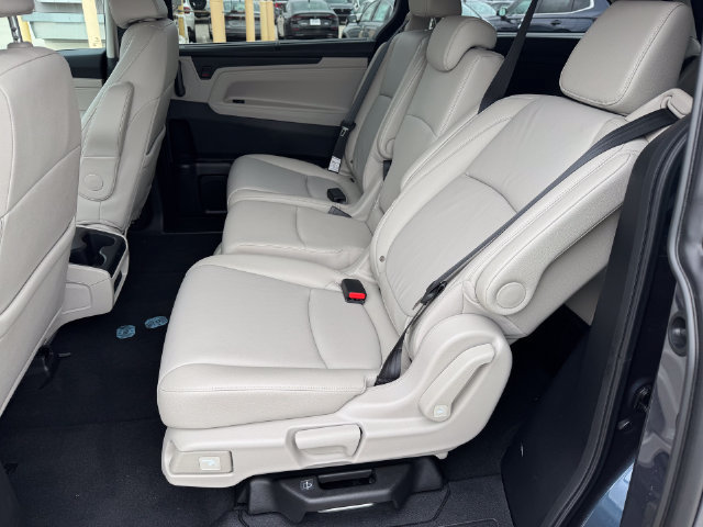 Certified 2026 Honda Odyssey EX-L image 17