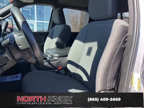 Used 2024 RAM 3500 Tradesman w/ Chrome Appearance Group image 4