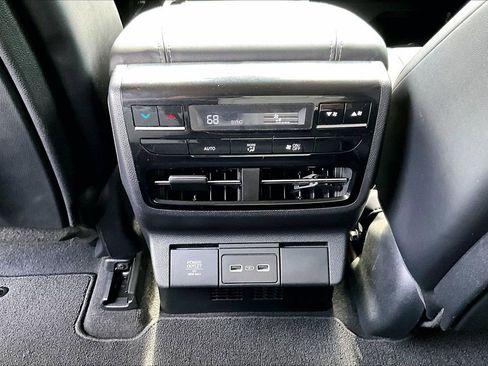 Used 2023 Acura MDX FWD w/ Technology Package image 17