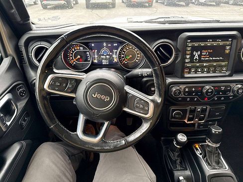 Used 2020 Jeep Gladiator Overland w/ Uconnect 4C Nav & Sound Group image 12