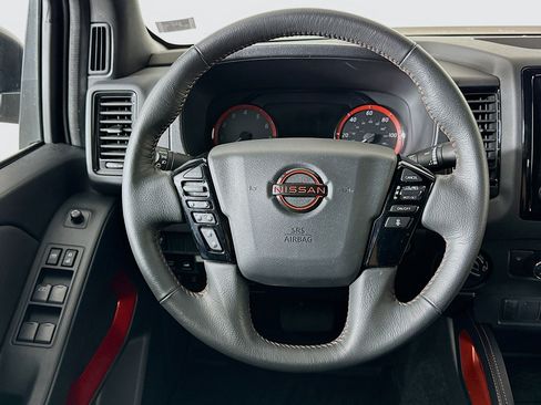 Used 2024 Nissan Frontier PRO-4X w/ Technology Package image 18