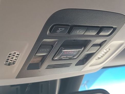 Used 2018 Toyota Camry XLE w/ Audio Package image 21