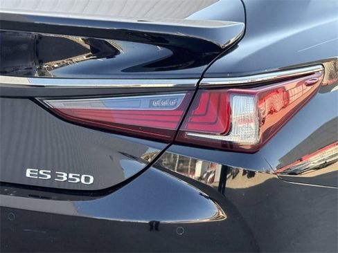 Used 2022 Lexus ES 350 F Sport image 6