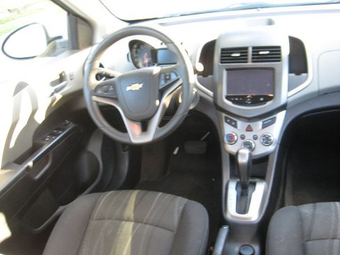 Used 2016 Chevrolet Sonic LT FWD image 11