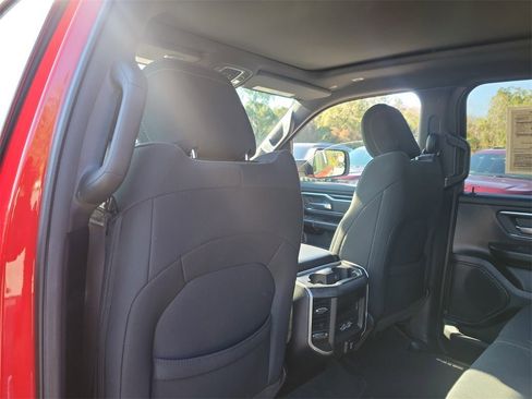 Used 2022 RAM 1500 Big Horn image 9