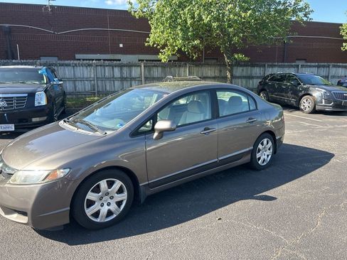 Used 2011 Honda Civic LX image 6