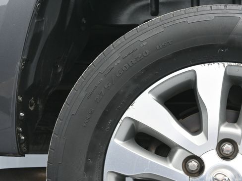 Used 2015 Toyota Tundra Limited image 45