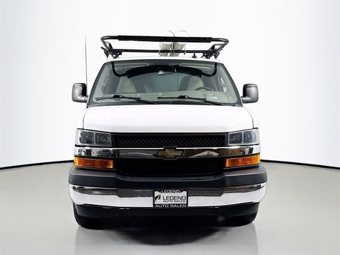 Used 2021 Chevrolet Express 3500 w/ Driver Convenience Package image 2