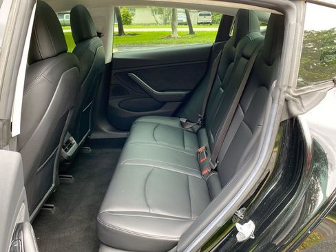 Used 2017 Tesla Model 3 Long Range image 35