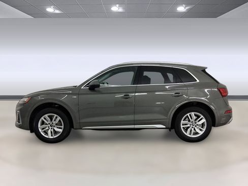 Used 2023 Audi Q5 2.0T Premium image 2
