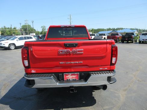 Used 2023 GMC Sierra 2500 SLE w/ SLE Value Package; AWD/4WD image 6