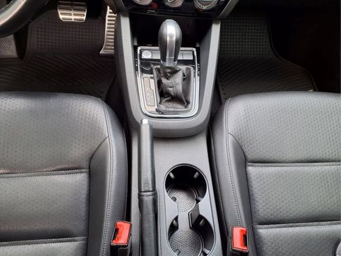 Used 2016 Volkswagen Jetta SEL FWD image 17