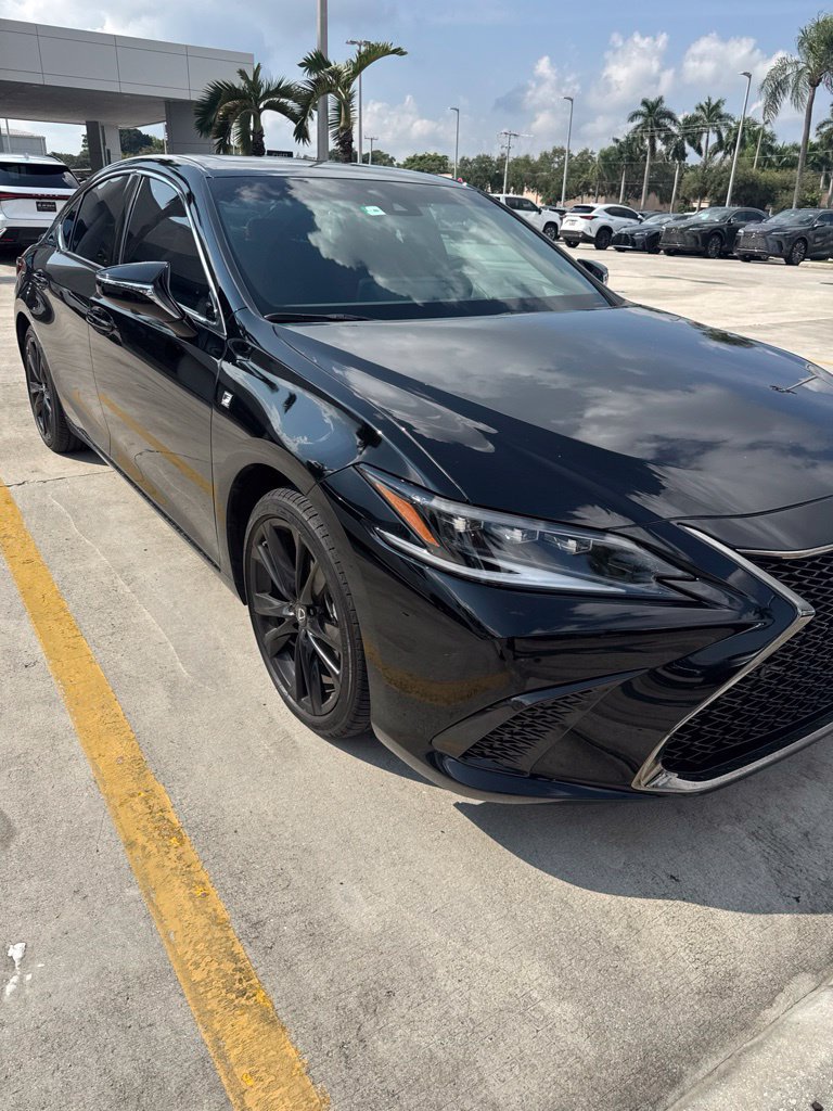 Used 2024 Lexus ES 350 F Sport w/ Accessory Package (Z2) FWD image 1