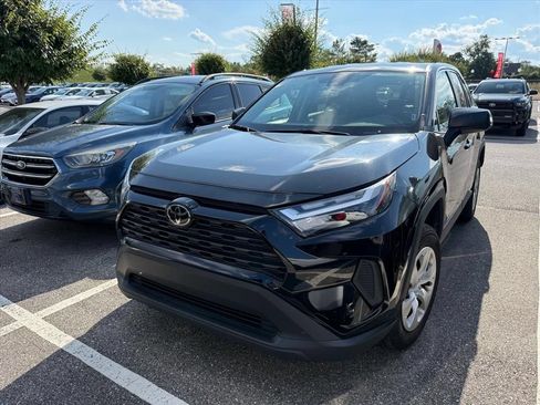 Used 2025 Toyota RAV4 LE FWD image 3