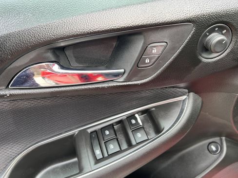 Used 2018 Chevrolet Cruze LS FWD image 20