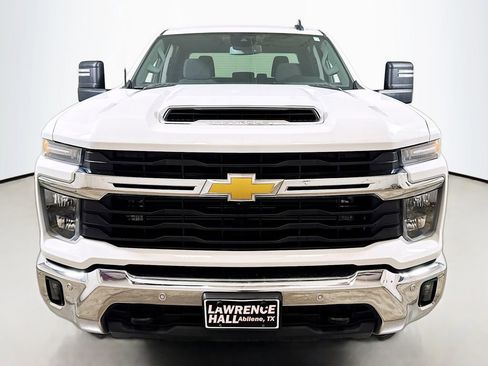 Used 2025 Chevrolet Silverado 2500 LT w/ Safety Package AWD/4WD image 2