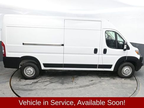 Used 2024 RAM ProMaster 2500 w/ Convenience Group image 29